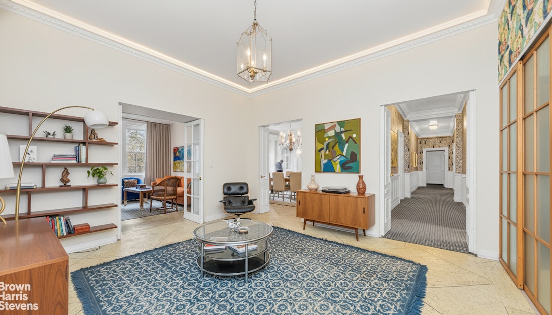 32 East 64th Street, Unit 5E Manhattan, NY 10065 - Photo 5 of 11