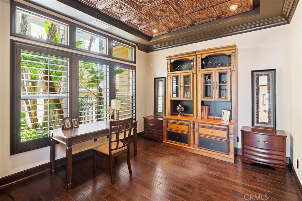 35 Silver Pine Drive Newport Coast, CA 92657 - Photo 16 of 31 a outdoor space with wooden floor and windows
