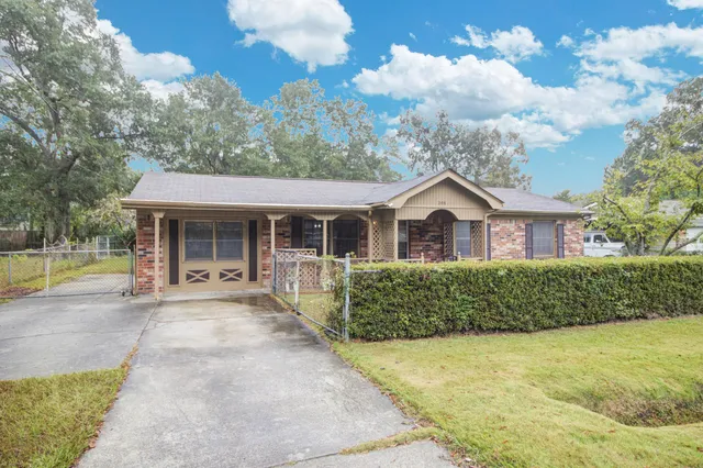 $276,000 | 208 Mary Scott Drive, Goose Creek, SC 29445