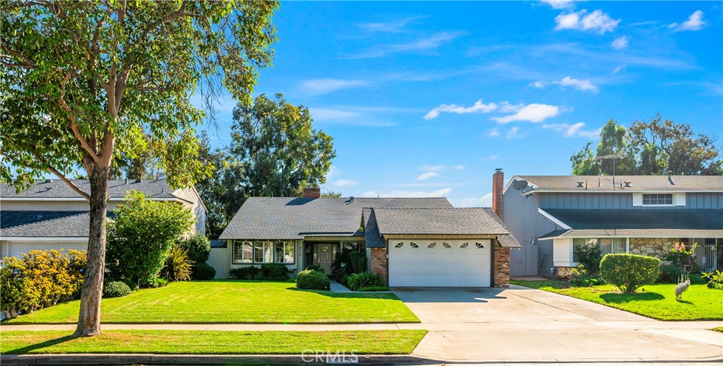 475 Termino Avenue Corona, CA 92879 - Photo 1 of 35 a view of a house with garden