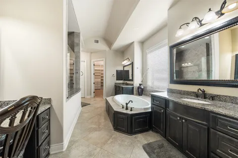 $855,000 | 109 Evergreen Oak Drive, Conroe, TX 77384