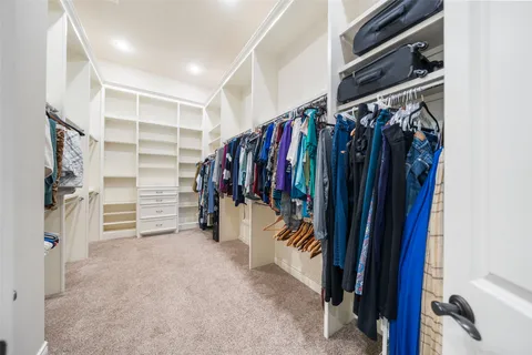 $855,000 | 109 Evergreen Oak Drive, Conroe, TX 77384