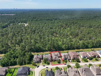 $855,000 | 109 Evergreen Oak Drive, Conroe, TX 77384