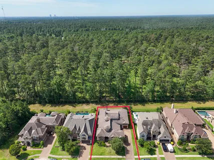 $855,000 | 109 Evergreen Oak Drive, Conroe, TX 77384