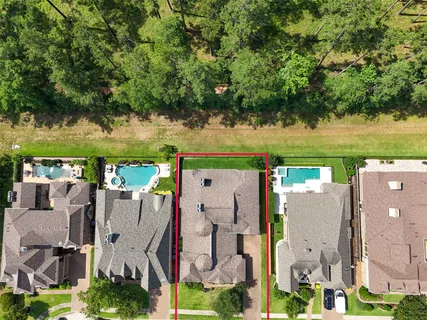 $855,000 | 109 Evergreen Oak Drive, Conroe, TX 77384