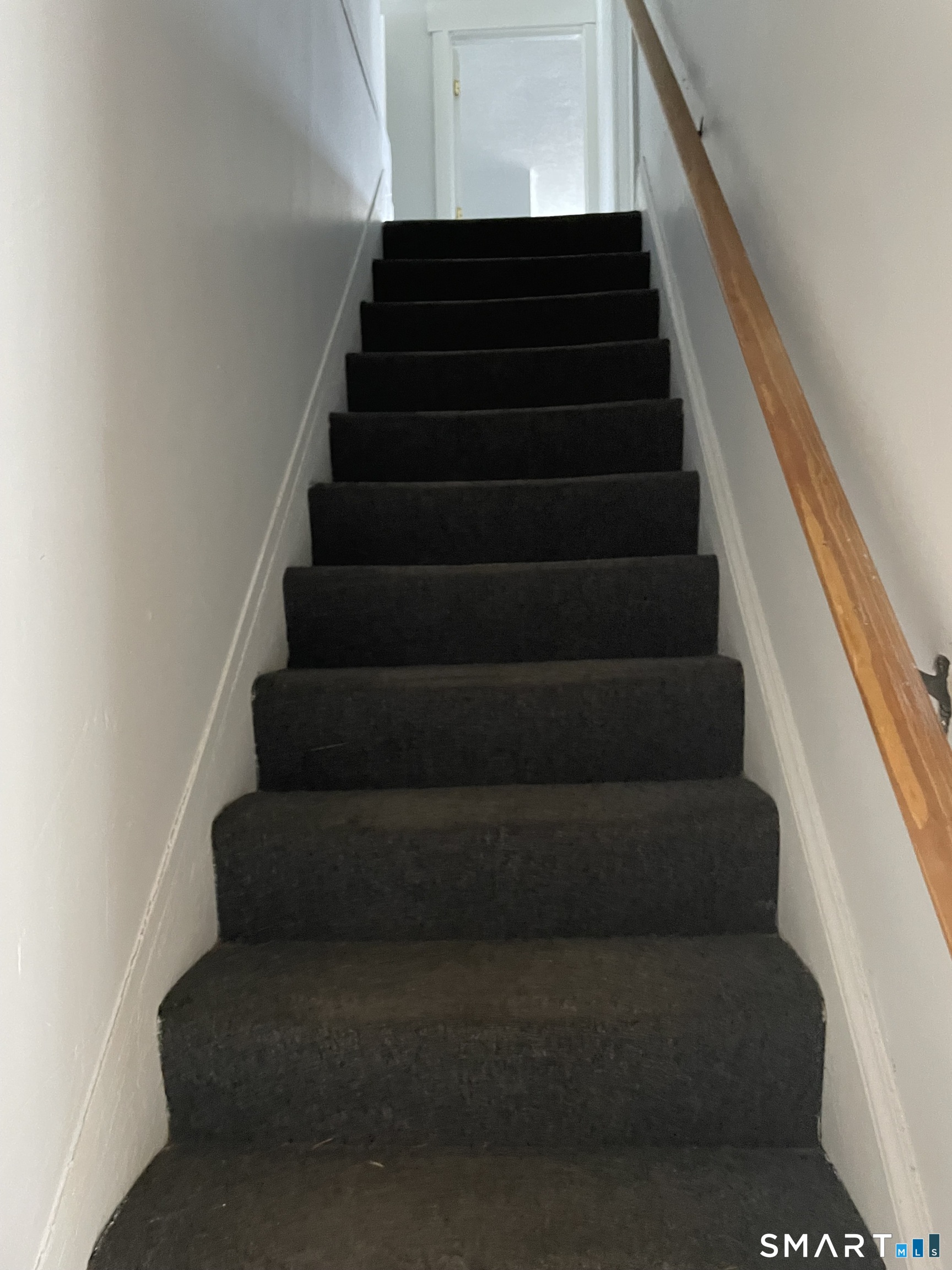 184 Meriden Road Waterbury, CT 06705 - Photo 11 of 14 a view of entryway