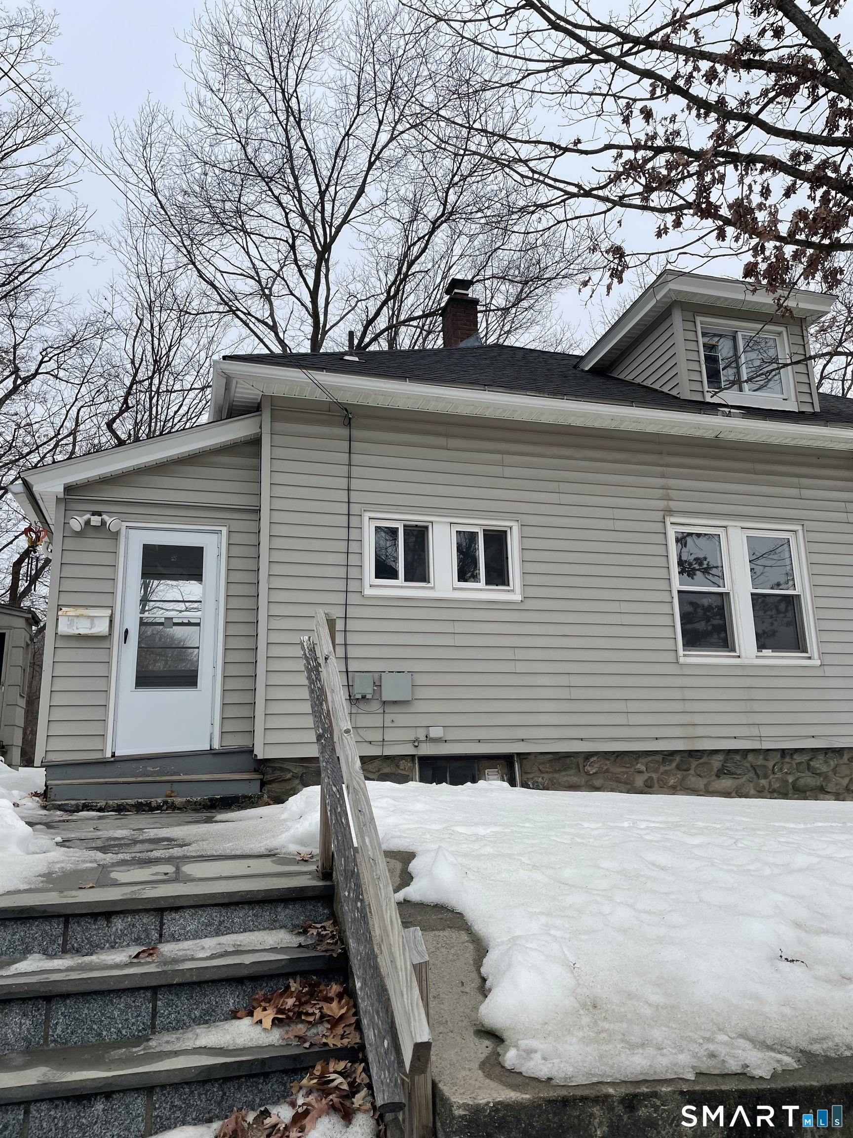 184 Meriden Road Waterbury, CT 06705 - Photo 13 of 14 a view of house with a large tree