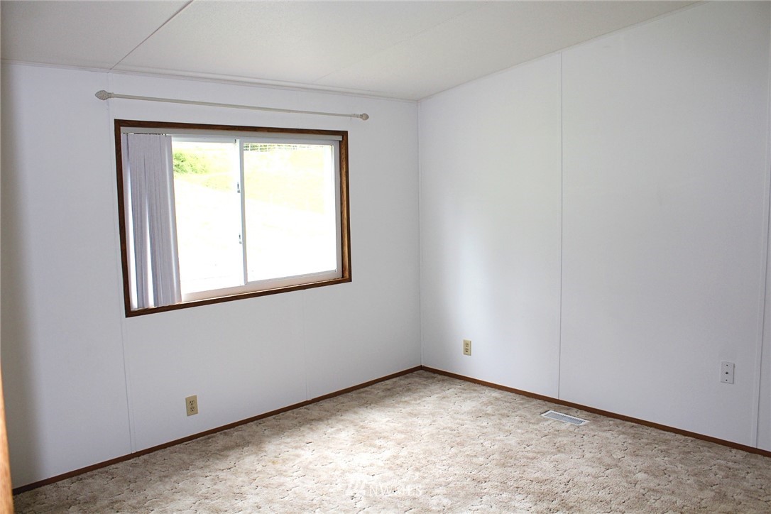 420 Proffitt Road Centralia, WA 98531 - Photo 16 of 20 Gallery Image 16
