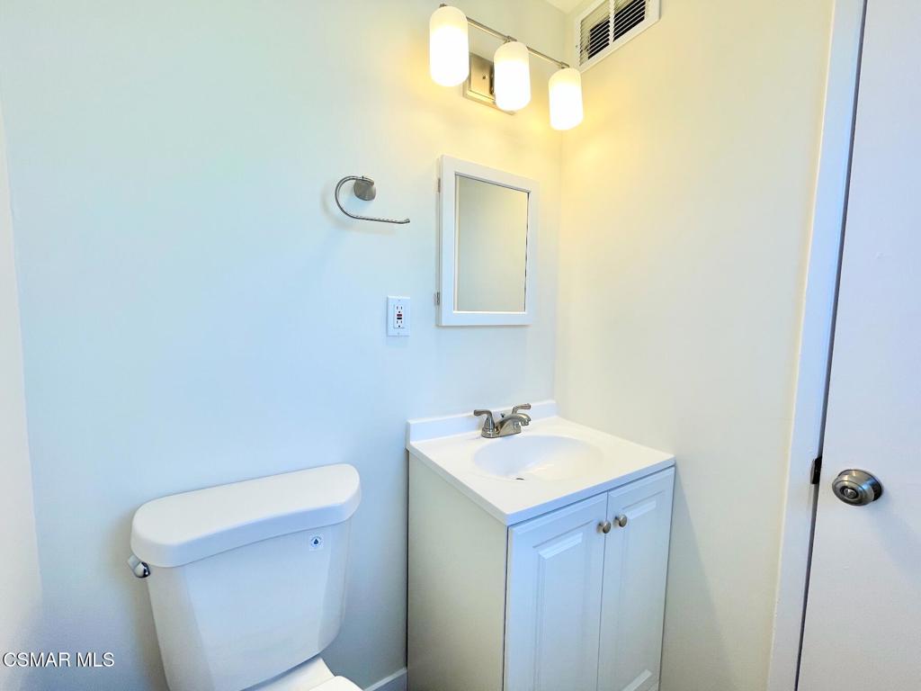 1240 Graham Street Simi Valley, CA 93065 - Photo 8 of 19