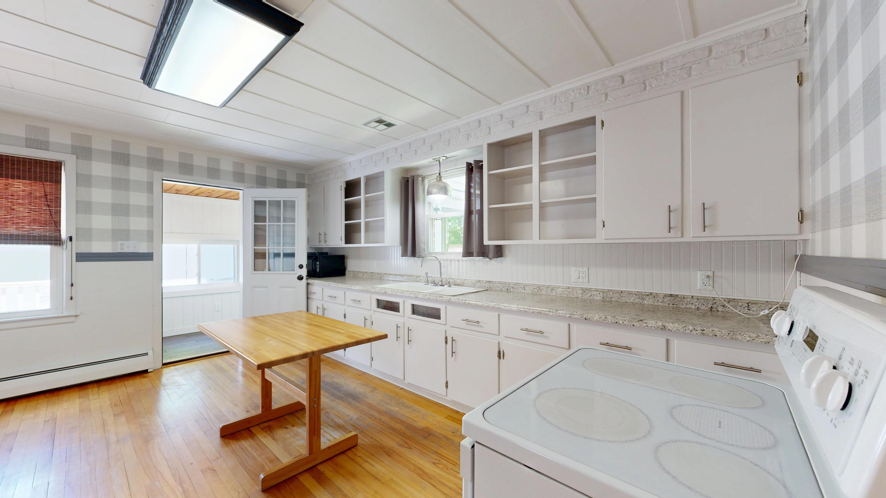 118 Riverside Drive Auburn, ME 04210 - Photo 10 of 38 kitchen