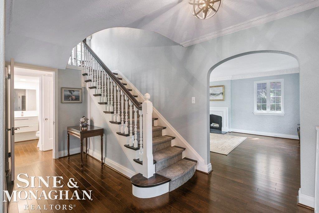 466 Lincoln Road Grosse Pointe, MI 48230 - Photo 4 of 61 50059932-3.JPG