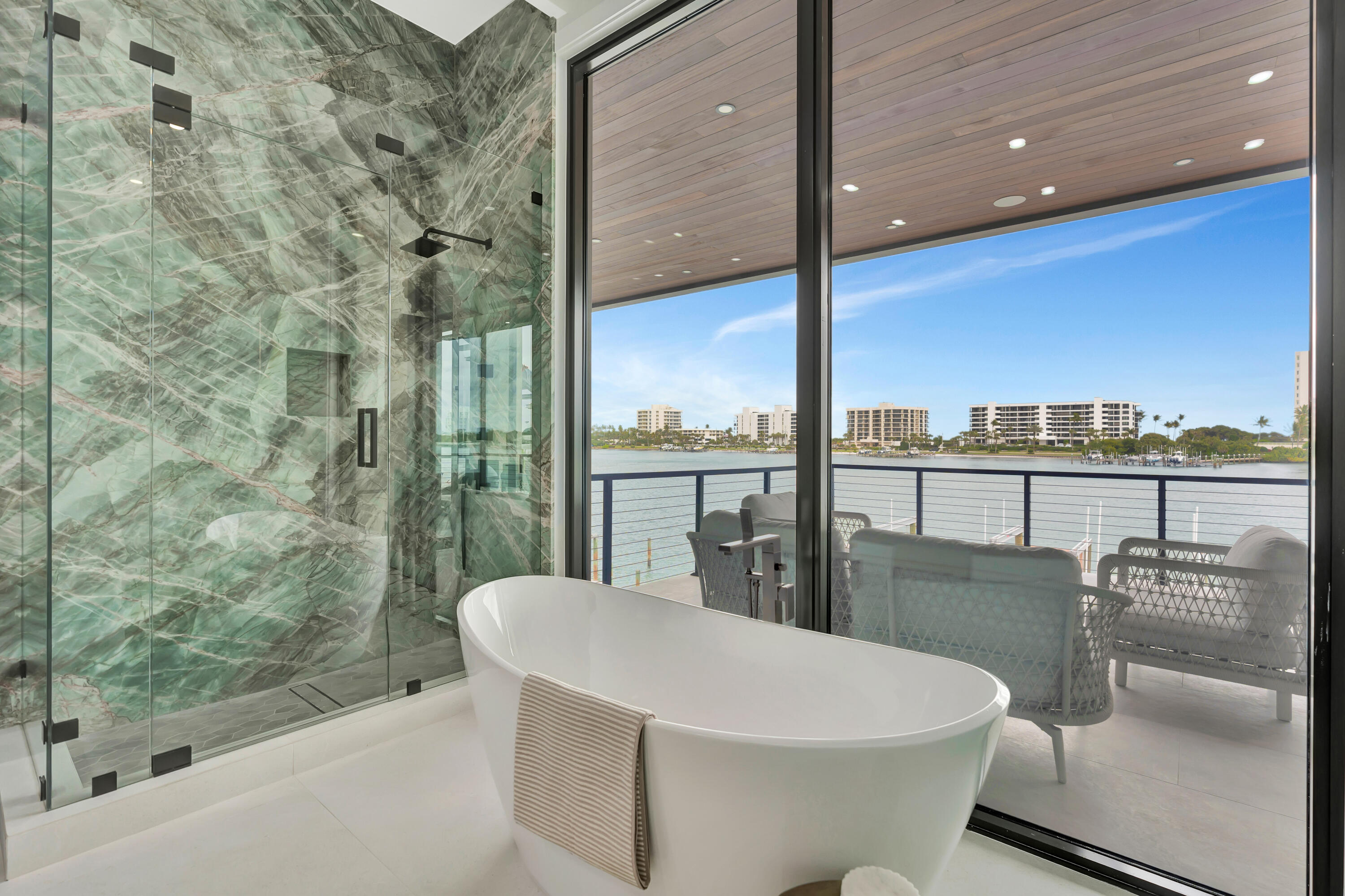 19696 Harbor Road North Jupiter, FL 33469 - Photo 24 of 203 _MLP2686