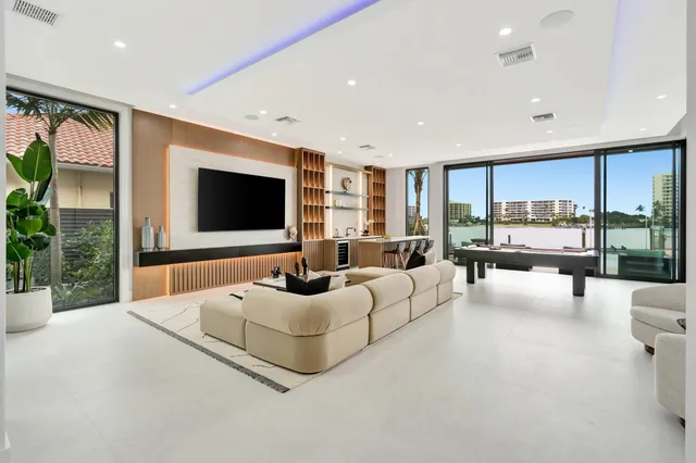 $15,999,000 | 19696 Harbor Road North, Jupiter, FL 33469