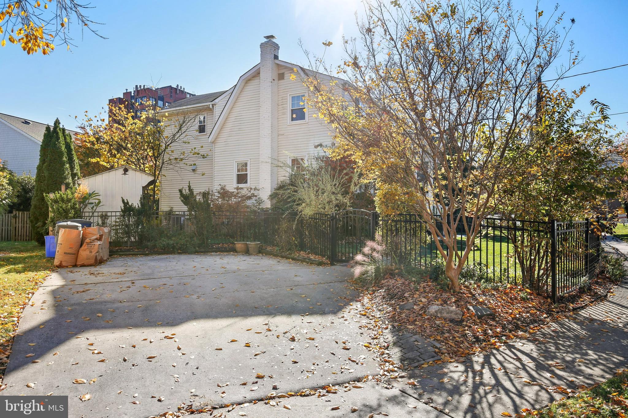 5010 Rugby Avenue Bethesda, MD 20814 - Photo 4 of 71 Gallery Image 4