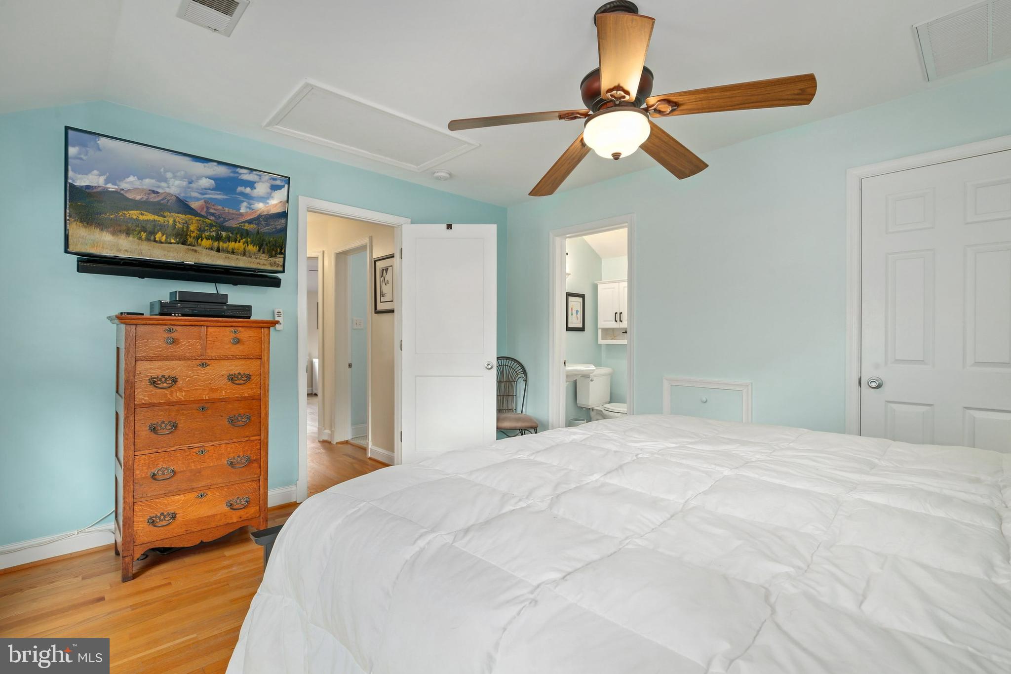 5010 Rugby Avenue Bethesda, MD 20814 - Photo 46 of 71 Gallery Image 46