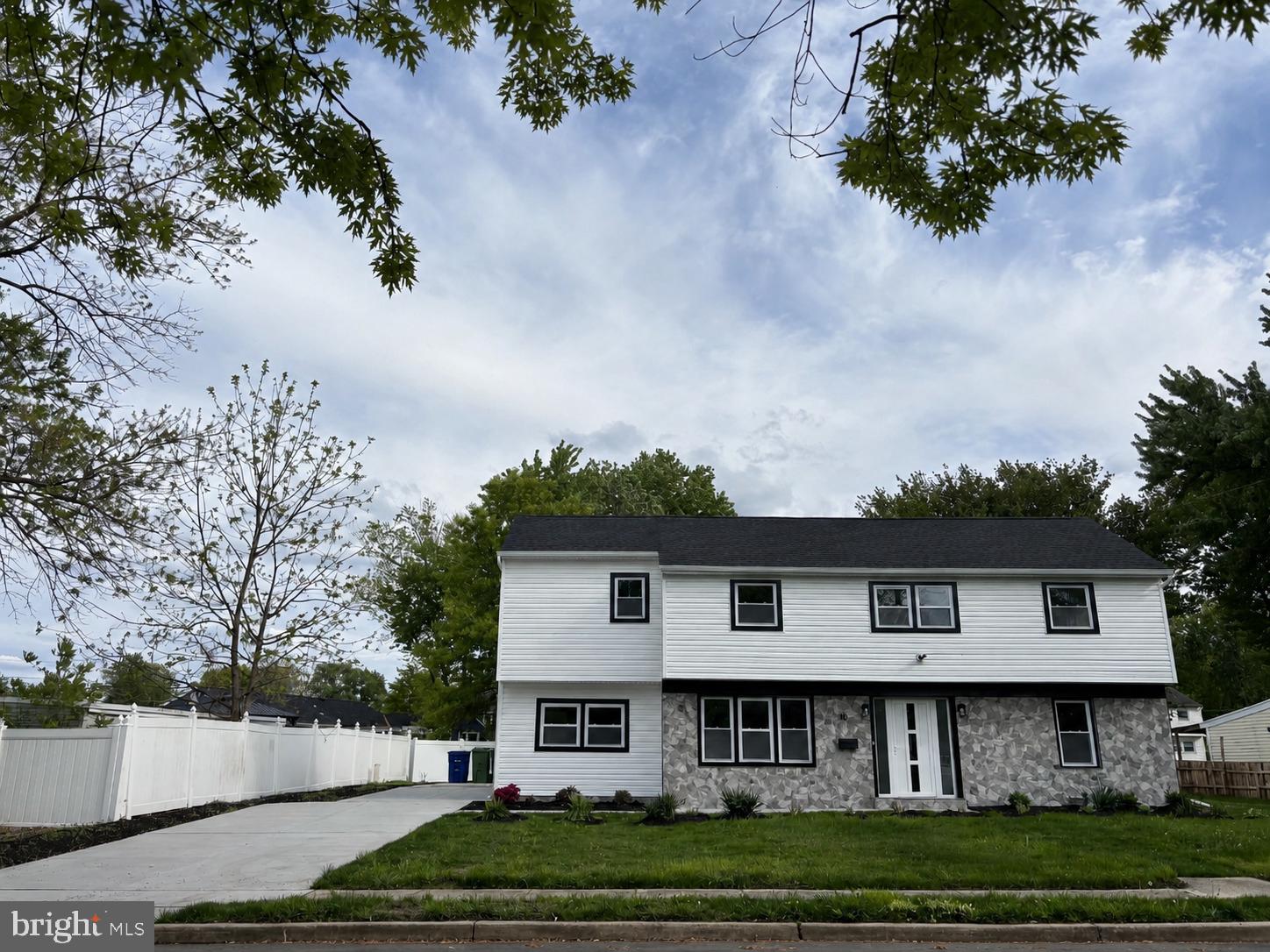 16 Buckingham Road Marlton, NJ 08053 - Photo 2 of 33