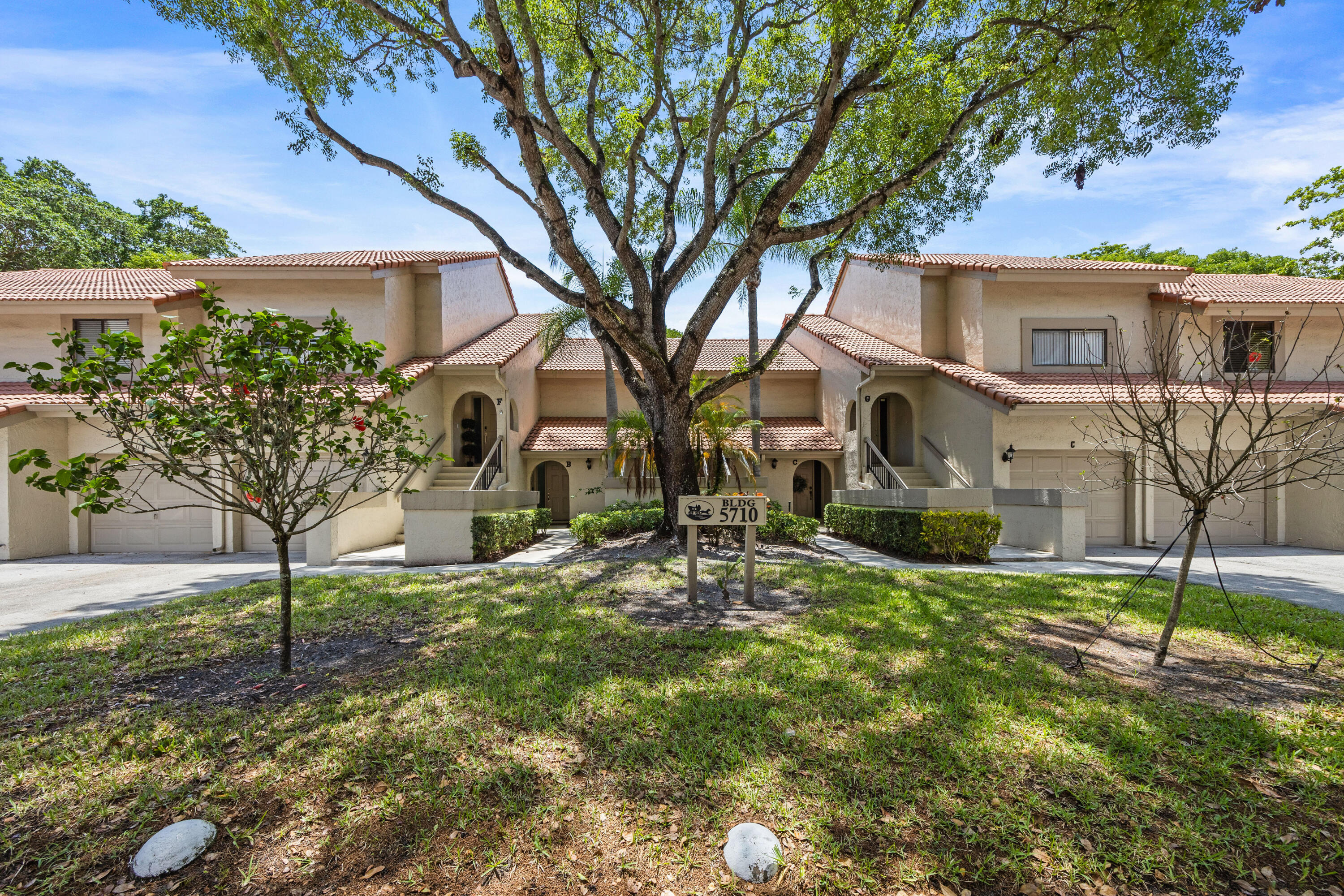 5710 Coach House Circle, Unit F Boca Raton, FL 33486 - Photo 21 of 21 1751972491650_1751939145592153a0007