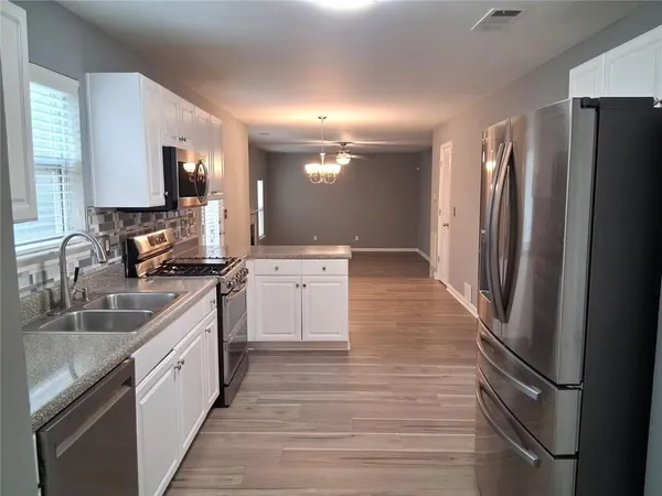 $2,700 | 122 Brenleigh Park Drive, Stockbridge, GA 30281