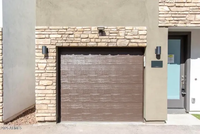 $2,395 | 1850 North 51st Street, Unit 10, Phoenix, AZ 85008