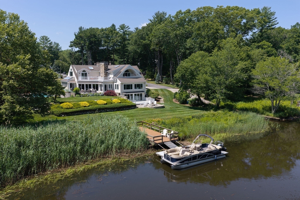 112 River Road Hanover, MA 02339 - Photo 3 of 42 Gallery Image 3