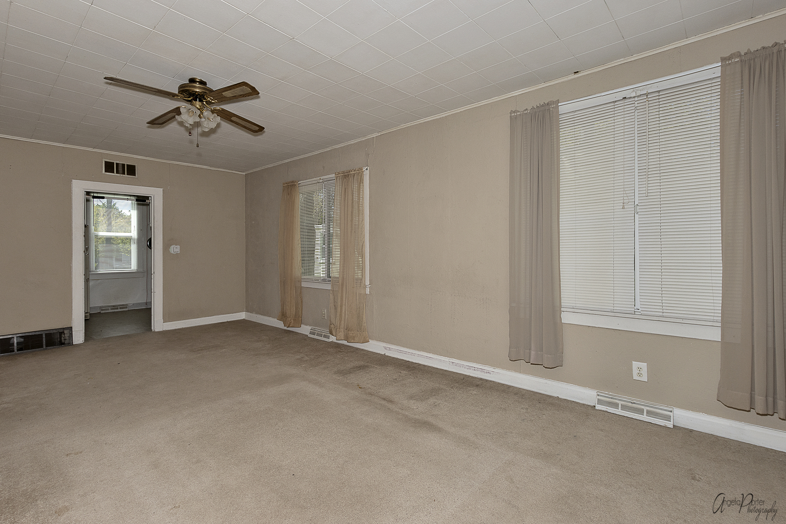 35674 North Wilson Road Ingleside, IL 60041 - Photo 7 of 18 a view of an empty room