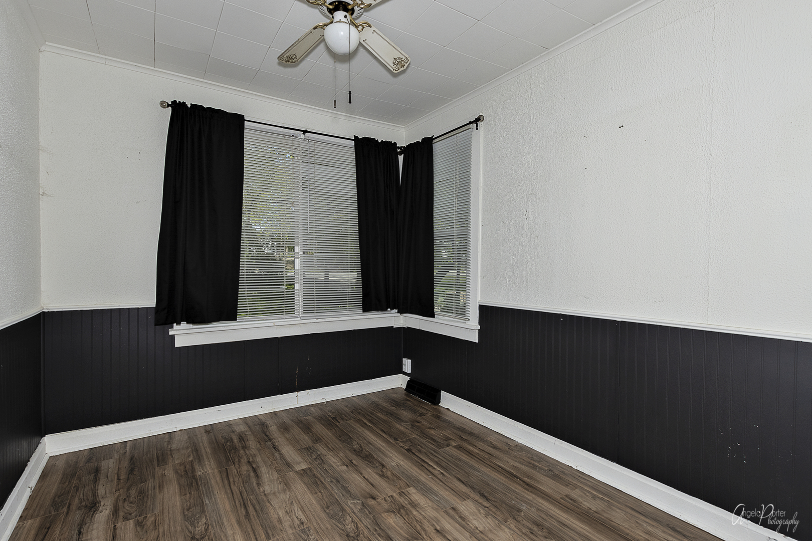 35674 North Wilson Road Ingleside, IL 60041 - Photo 8 of 18 a view of a room with a large window