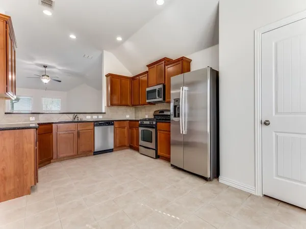 $2,200 | 3509 Durango Root Court, Fort Worth, TX 76244