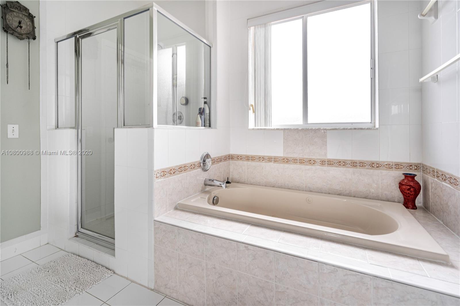 Three Lakes Miami, FL 33186 - Photo 26 of 44