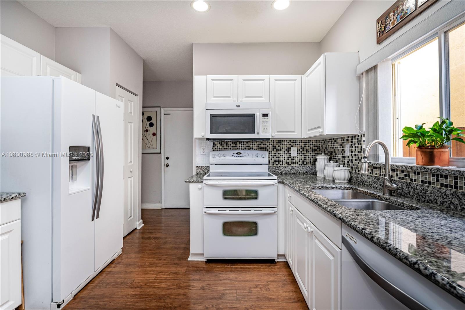 Three Lakes Miami, FL 33186 - Photo 9 of 44