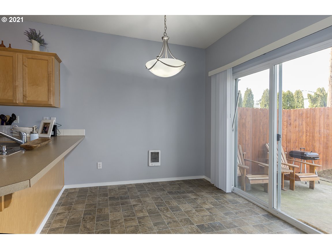 34897 Burt Road St. Helens, OR 97051 - Photo 7 of 16 Dining Area