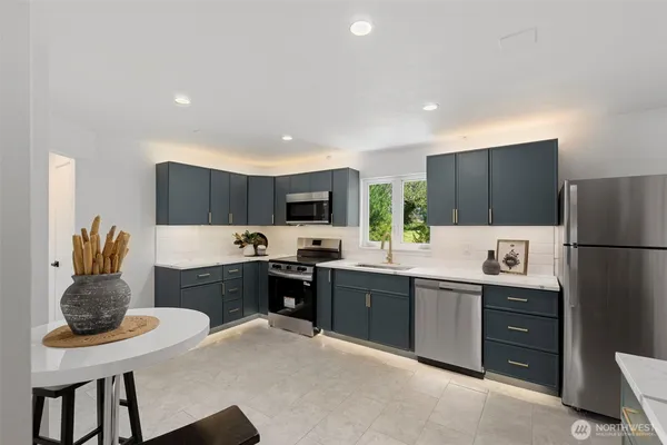 $435,000 | 3518 Petersville Road Northeast, Bremerton, WA 98310