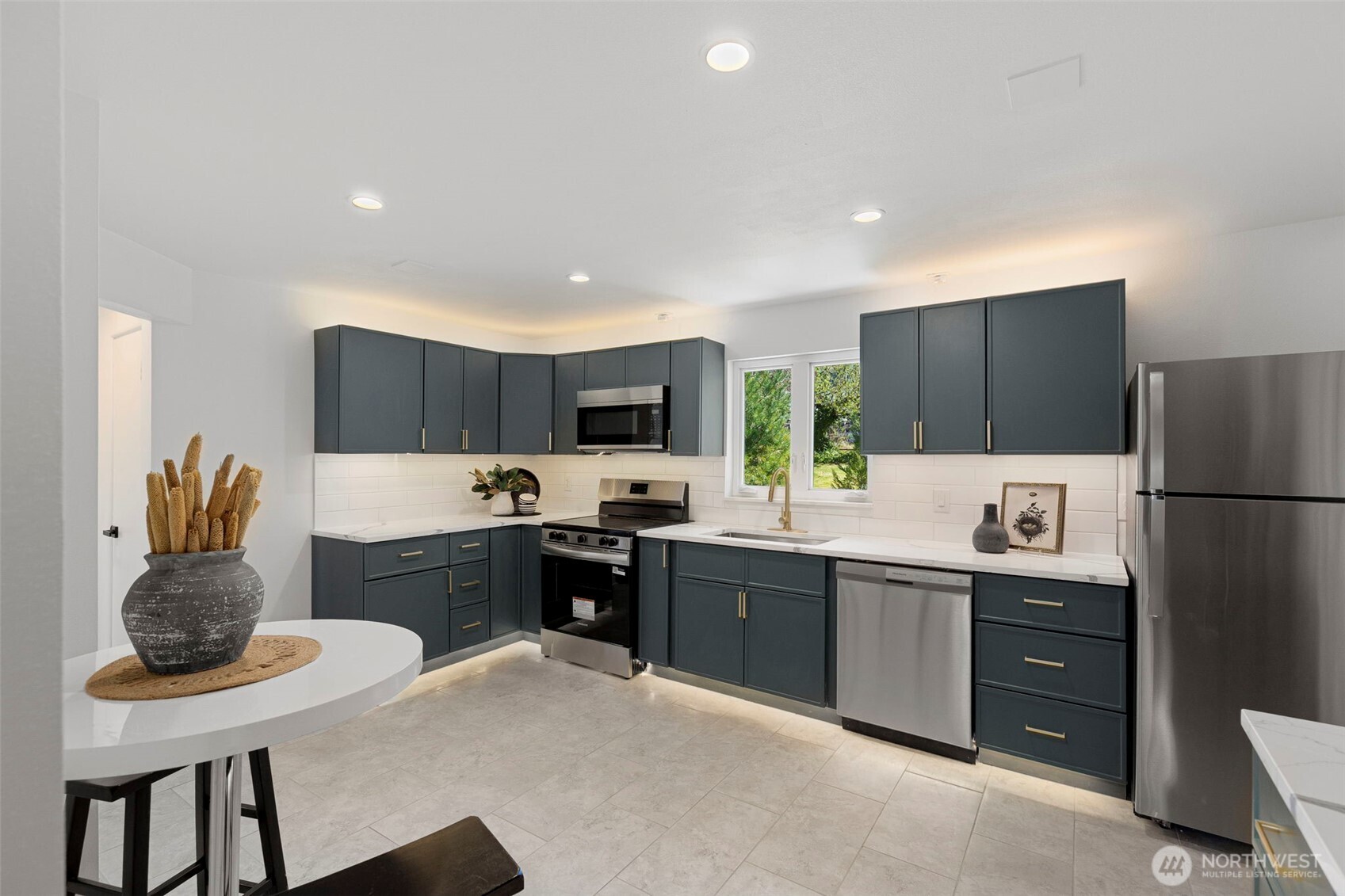 3518 Petersville Road Northeast Bremerton, WA 98310 - Photo 11 of 32