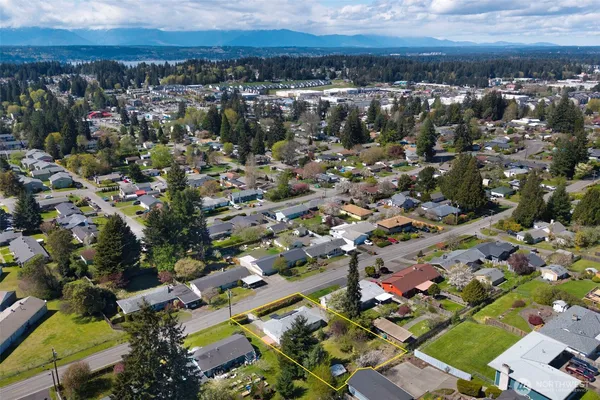 $435,000 | 3518 Petersville Road Northeast, Bremerton, WA 98310