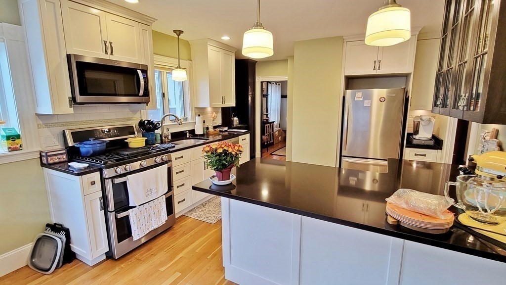 9 Avalon Road, Unit 1 Boston, MA 02132 - Photo 6 of 26