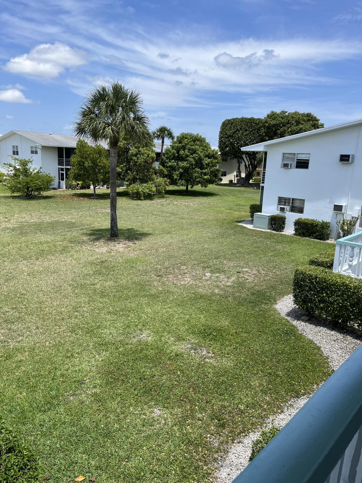 89 Easthampton D West Palm Beach, FL 33417 - Photo 12 of 15 E41745A1-39A6-48E6-8CE7-1FBFF0B3B2E7