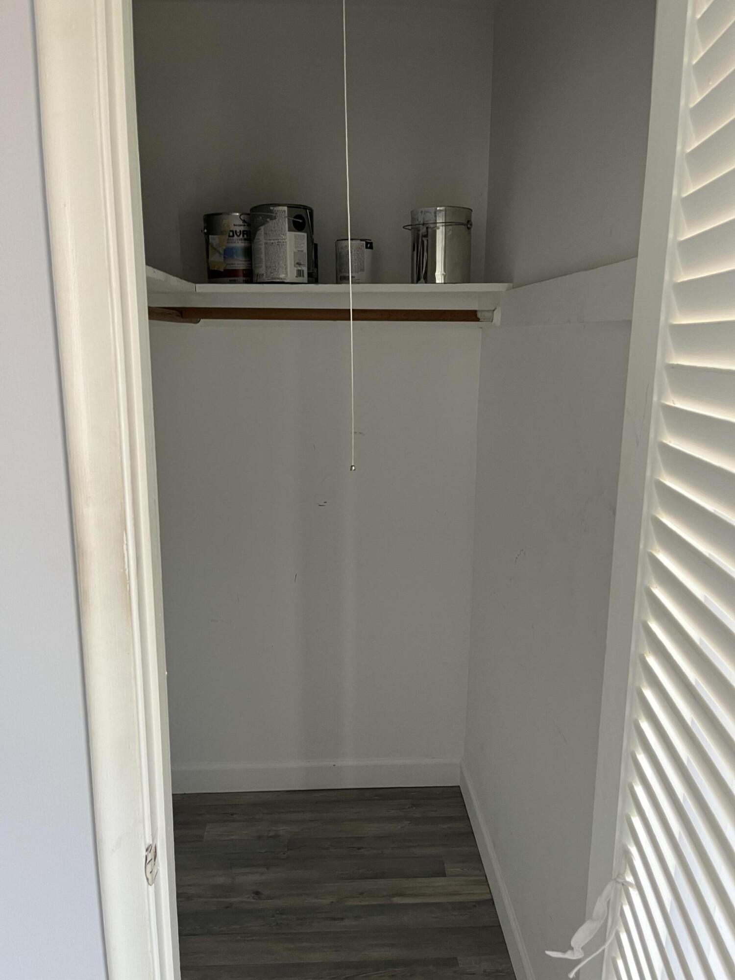 89 Easthampton D West Palm Beach, FL 33417 - Photo 4 of 15 8F3AFC8D-3FB2-45C2-9B3A-320AB354BC5A