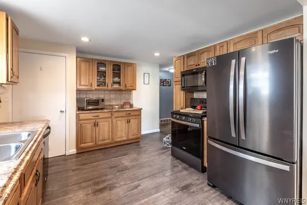 $325,000 | 36 Dexter Street, Tonawanda, NY 14150