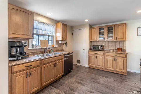 $325,000 | 36 Dexter Street, Tonawanda, NY 14150