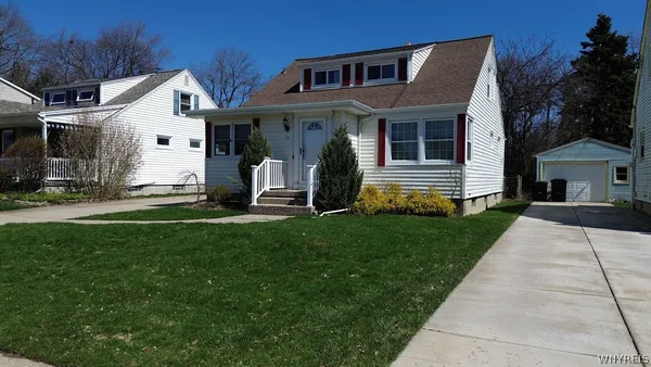 $325,000 | 36 Dexter Street, Tonawanda, NY 14150