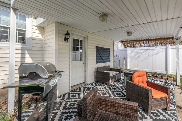 $325,000 | 36 Dexter Street, Tonawanda, NY 14150