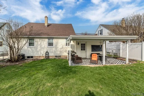 $325,000 | 36 Dexter Street, Tonawanda, NY 14150