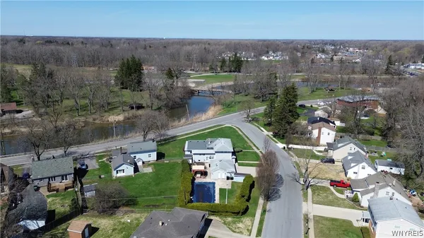 $325,000 | 36 Dexter Street, Tonawanda, NY 14150