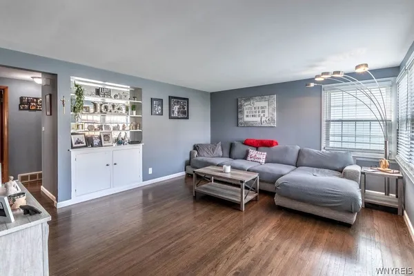 $325,000 | 36 Dexter Street, Tonawanda, NY 14150