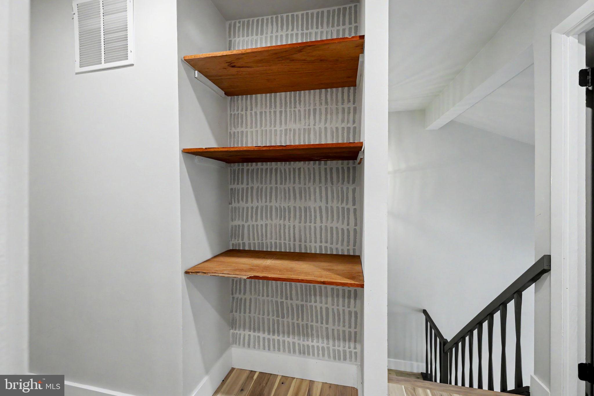 2105 Glencourse Lane Reston, VA 20191 - Photo 39 of 74 Hallway linnen closet
