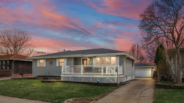 $374,900 | 811 Polk Avenue, Dyer, IN 46311