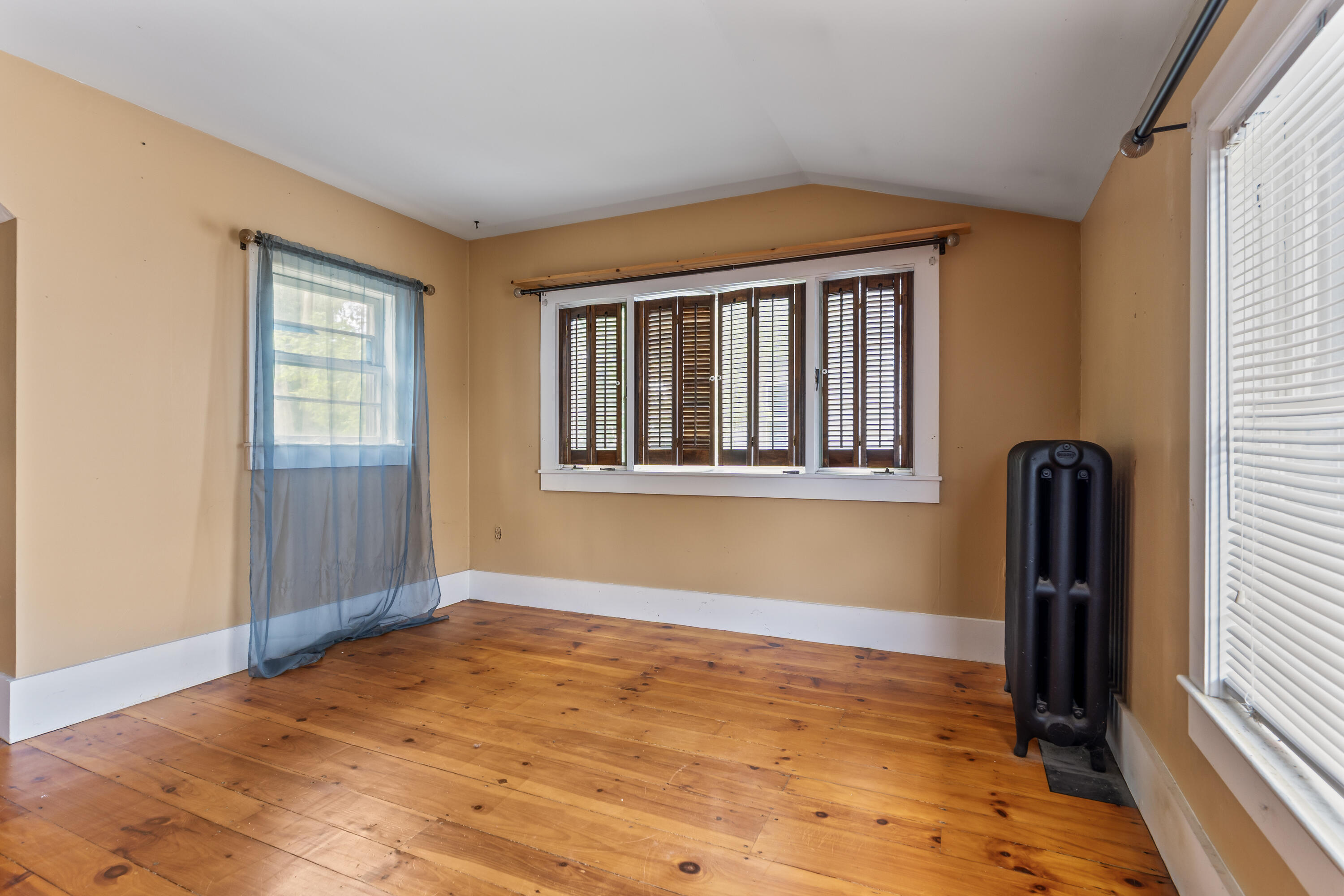 62 Warren Street Rockland, ME 04841 - Photo 45 of 68 62 Warren St_0144