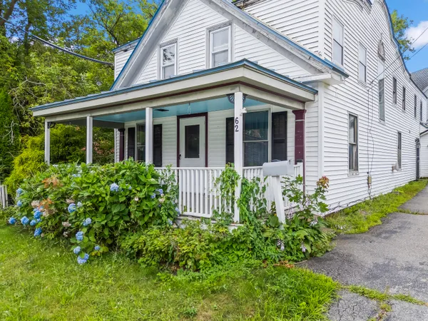 $349,500 | 62 Warren Street, Rockland, ME 04841