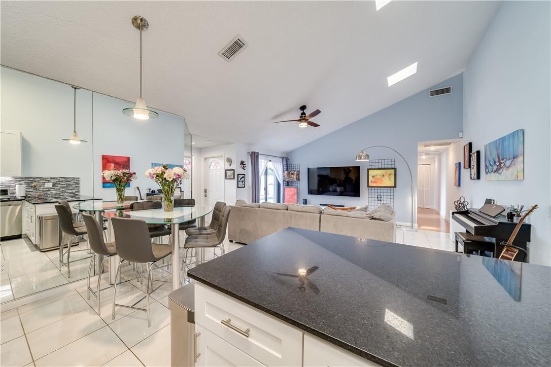 9879 Boca Gardens Trail, Unit B Boca Raton, FL 33496 - Photo 25 of 40 Photo 25
