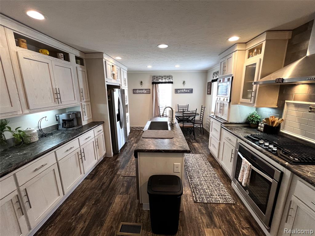 563 Allen Road, Unit 48 Milan, MI 48160 - Photo 12 of 34 Gallery Image 12