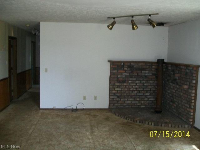 19401 Whitehead Road Lagrange, OH 44050 - Photo 4 of 14 Gallery Image 4